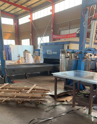 領(lǐng)創(chuàng)激光L20A激光切管機(jī)掀起管材加工熱潮，無縫鋼管廠迎來新機(jī)遇